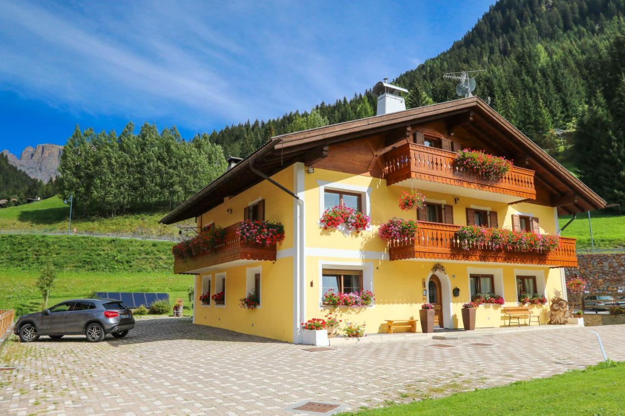 Appartamenti Cesa Crepa Neigra Canazei Exterior foto